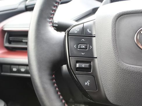 Certified 2023 Toyota Prius Prime FWD image 40
