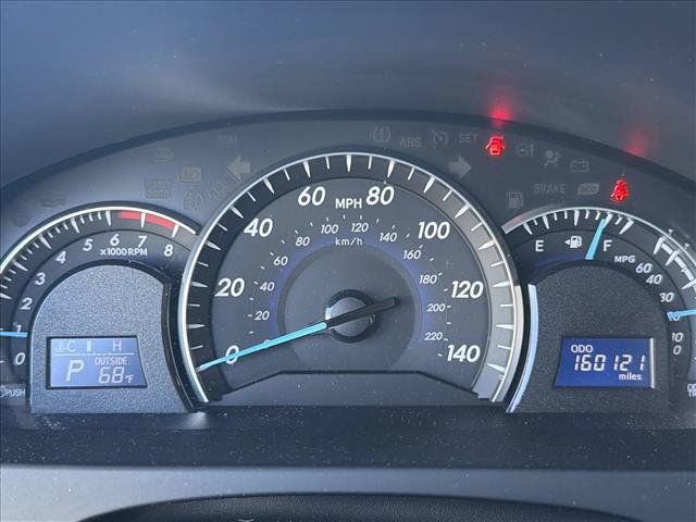 Used 2012 Toyota Camry XLE w/ Leather Pkg FWD image 17