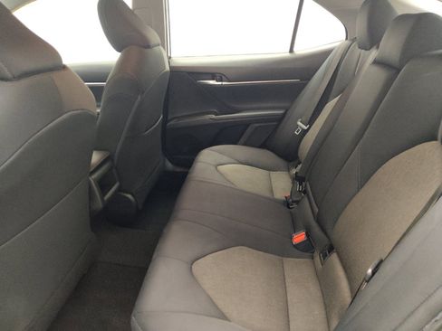 Used 2021 Toyota Camry LE FWD image 18