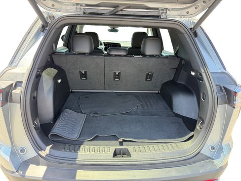 Used 2025 Chevrolet Equinox LT w/ Convenience Package II FWD image 17