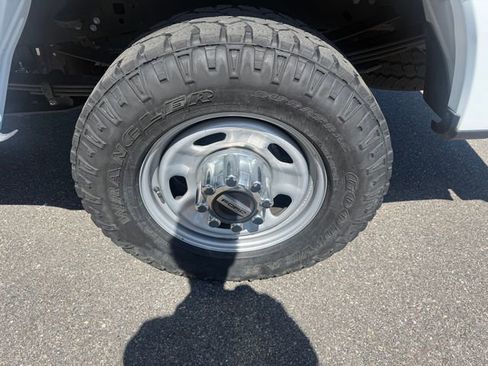 Used 2023 Ford F350 XL w/ FX4 Off-Road Package AWD/4WD image 6