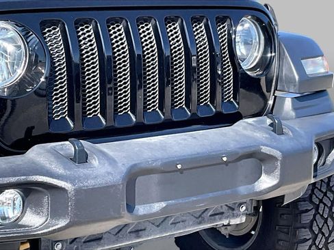 Used 2018 Jeep Wrangler Unlimited Sport S AWD/4WD image 25