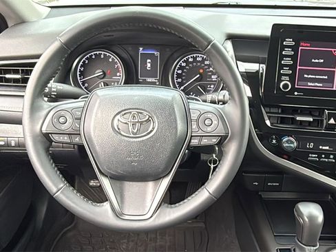 Used 2023 Toyota Camry SE image 20