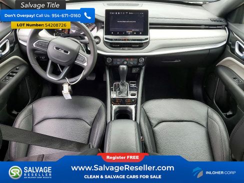 Used 2025 Jeep Compass Limited AWD/4WD image 11