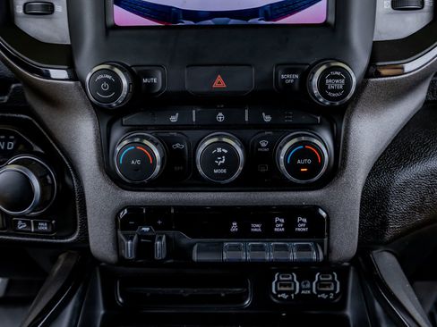 Used 2021 RAM 1500 Big Horn w/ Built-to-serve Edition image 27