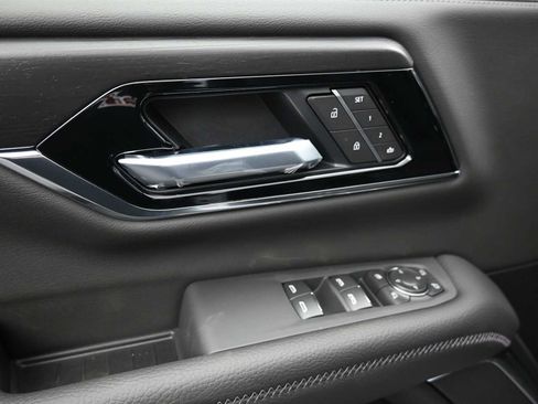 New 2026 GMC Yukon XL Denali w/ Sun & Power Step Package image 10