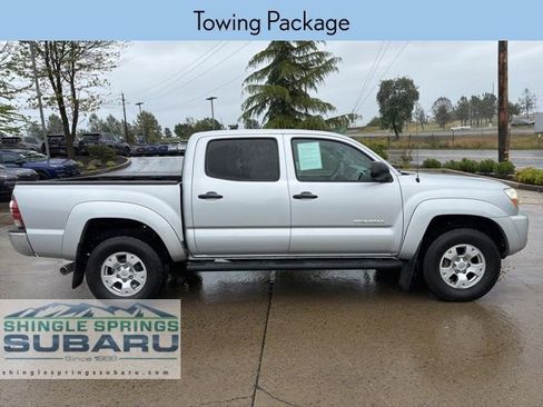 Used 2011 Toyota Tacoma 4x4 Double Cab w/ SR5 Pkg #2 w/JBL Audio image 3