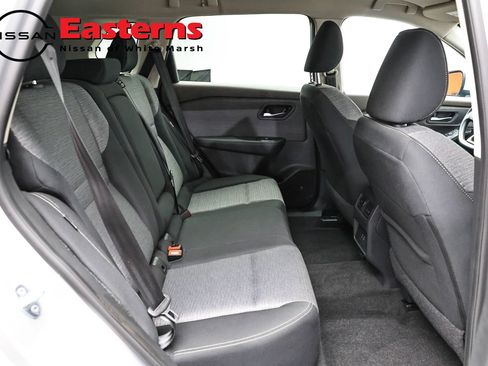 Used 2023 Nissan Rogue SV AWD/4WD image 23