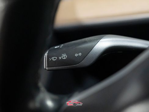 Used 2019 Tesla Model 3 Standard Range Plus image 27