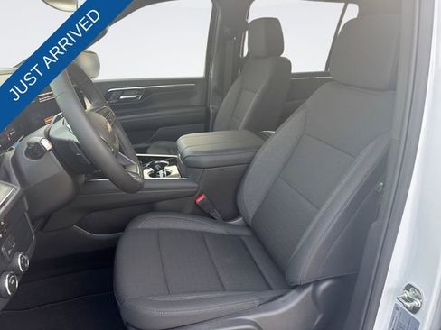 New 2026 Chevrolet Suburban LS image 11