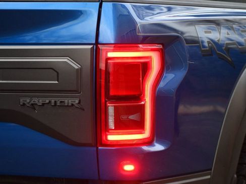 Used 2018 Ford F150 Raptor w/ Equipment Group 802A Luxury image 13