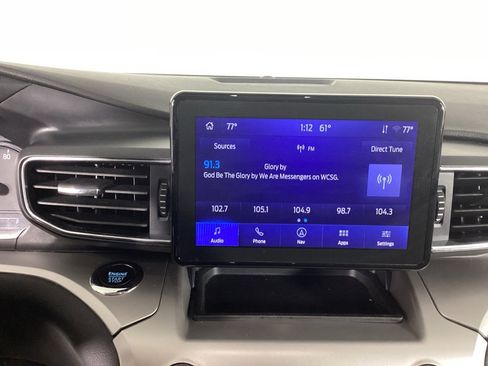 Used 2022 Ford Explorer XLT w/ Equipment Group 202A image 27