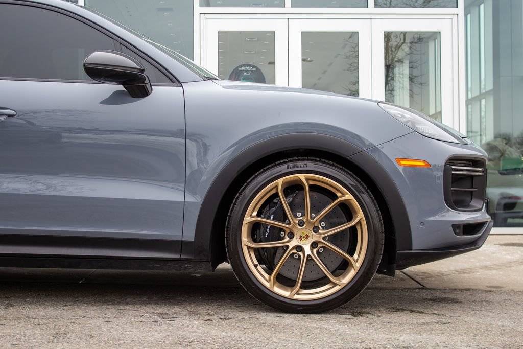 Used 2023 Porsche Cayenne Turbo GT AWD/4WD image 5