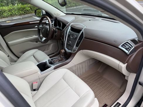 Used 2010 Cadillac SRX Premium FWD image 14