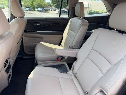 Used 2017 Honda Pilot Elite image 29
