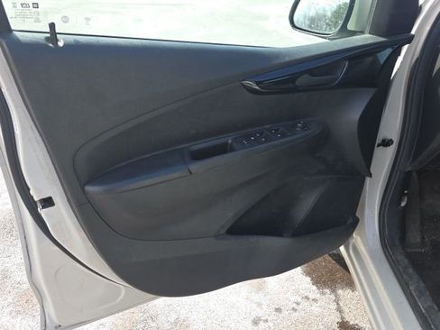 Used 2020 Chevrolet Spark LT image 20