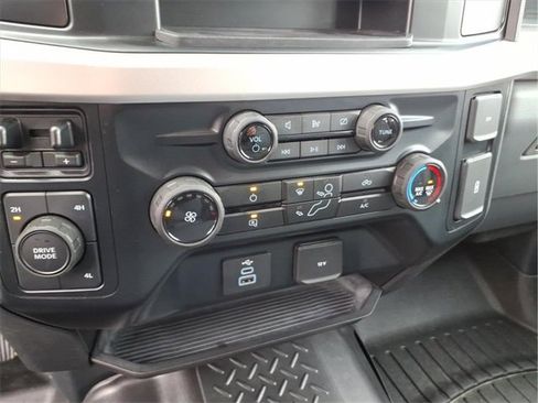 Used 2023 Ford F250 XL w/ Snow Plow/Camper Package image 25