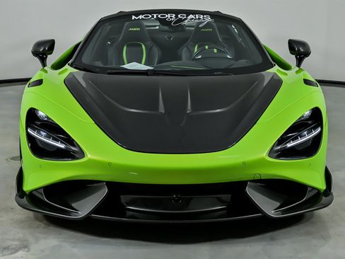 Used 2022 McLaren 765LT image 6