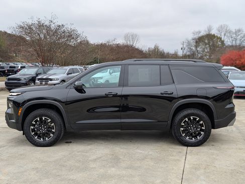 Used 2025 Chevrolet Traverse Z71 w/ Driver Confidence Package image 6