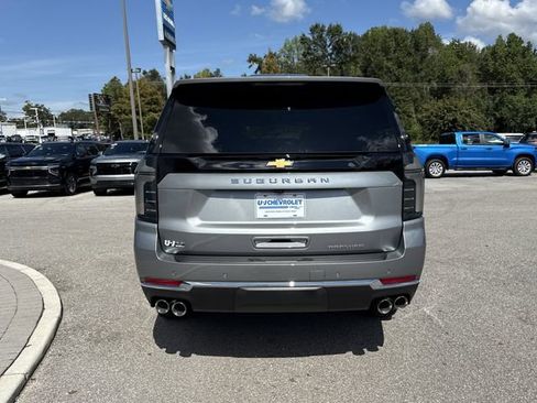 New 2026 Chevrolet Suburban Premier image 4