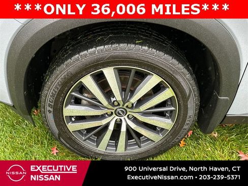 Certified 2022 Nissan Pathfinder Platinum w/ Cargo Package image 7