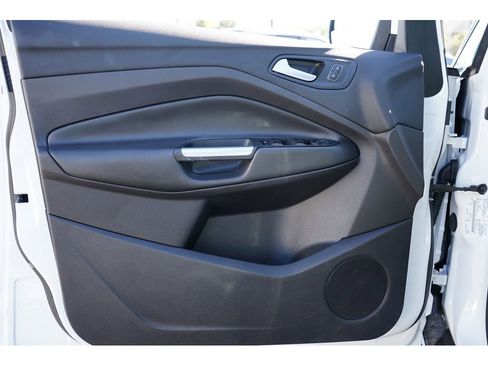 Used 2017 Ford C-MAX SE image 14