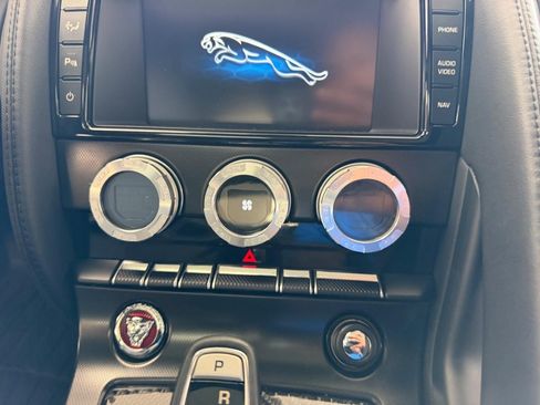 Used 2015 Jaguar F-TYPE S RWD image 15