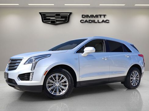 Used 2017 Cadillac XT5 Luxury w/ Driver Awareness Package FWD image 1