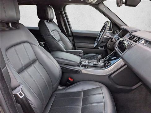 Used 2020 Land Rover Range Rover Sport HSE image 16