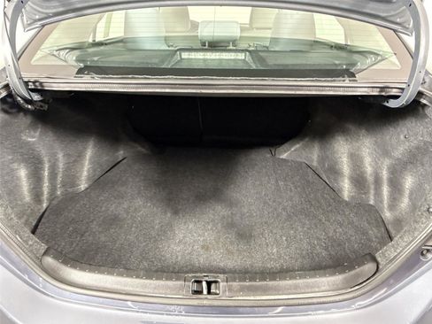 Used 2014 Toyota Corolla LE image 36