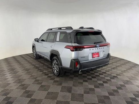 Used 2026 Subaru Outback Premium AWD/4WD image 5