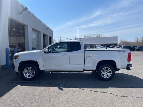 Used 2022 Chevrolet Colorado LT w/ Fleet Safety Package AWD/4WD image 4