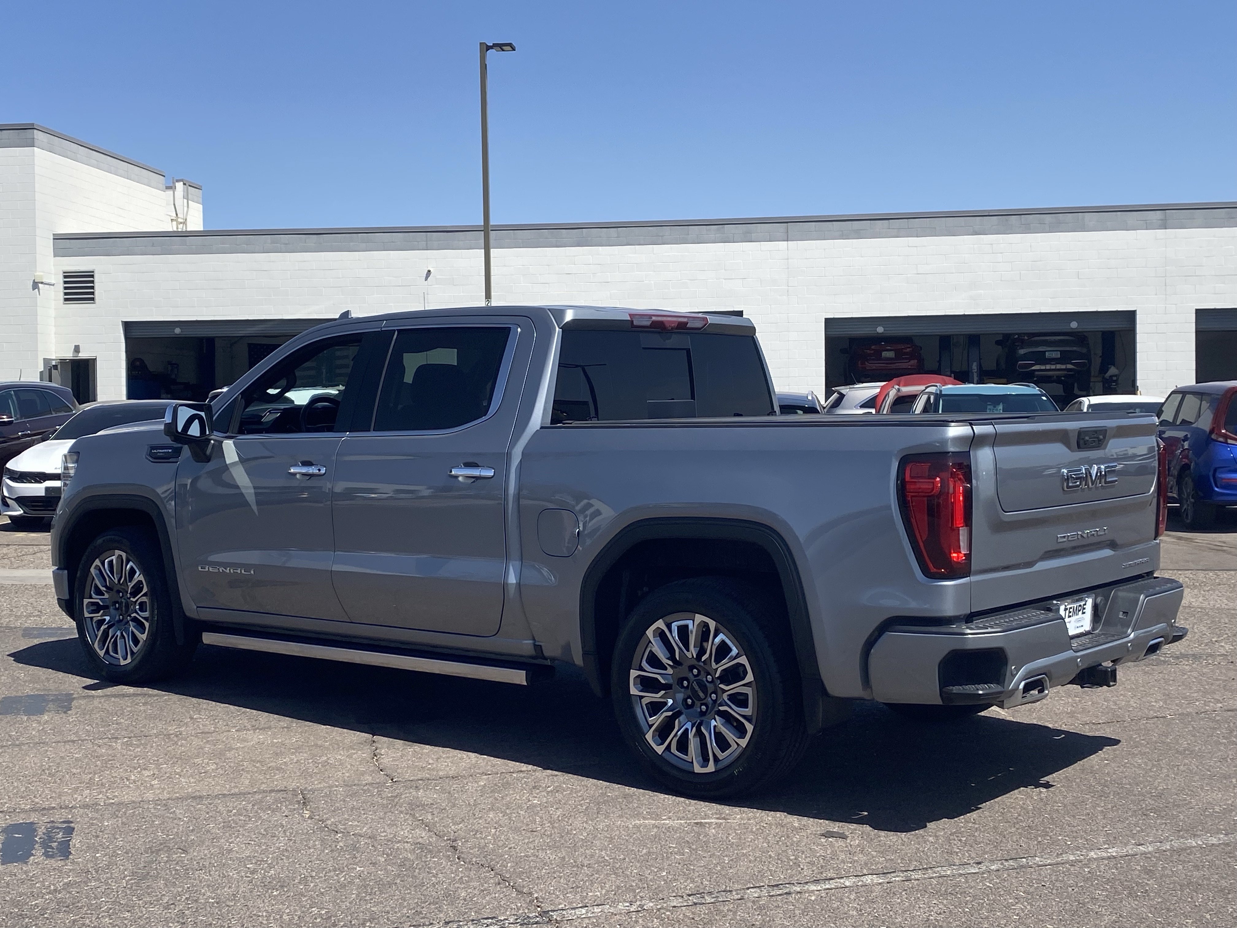 Used 2024 GMC Sierra 1500 Denali Ultimate AWD/4WD image 4