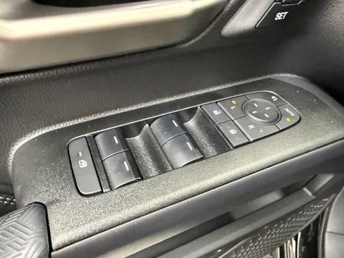 Used 2026 Toyota 4Runner Limited AWD/4WD image 27