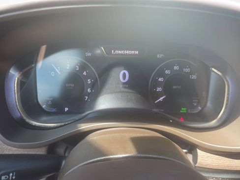 Used 2025 RAM 1500 Limited AWD/4WD image 18