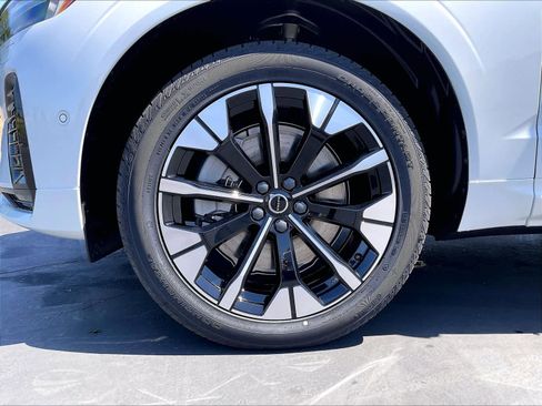 New 2026 Volvo XC60 T8 Plus w/ Climate Package AWD/4WD image 14