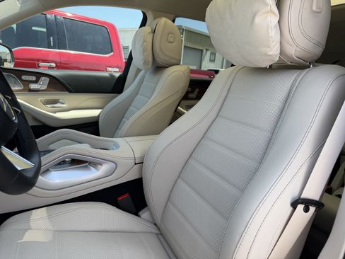 Used 2026 Mercedes-Benz GLS 580 4MATIC image 29