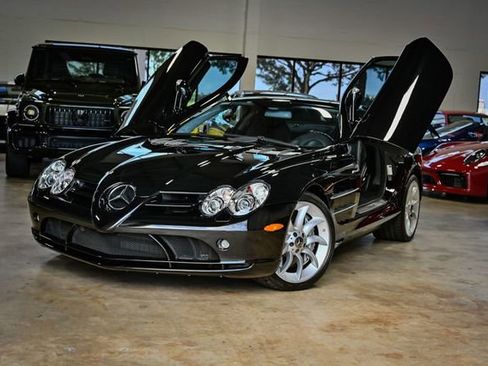 Used 2006 Mercedes-Benz SLR image 2