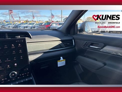 New 2026 GMC Terrain AT4 w/ Convenience Package III image 42