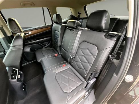 Used 2026 Volkswagen Atlas SE AWD/4WD image 25