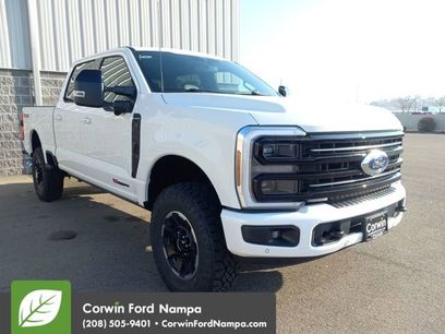 New 2026 Ford F350 Platinum w/ Tremor Off-Road Package