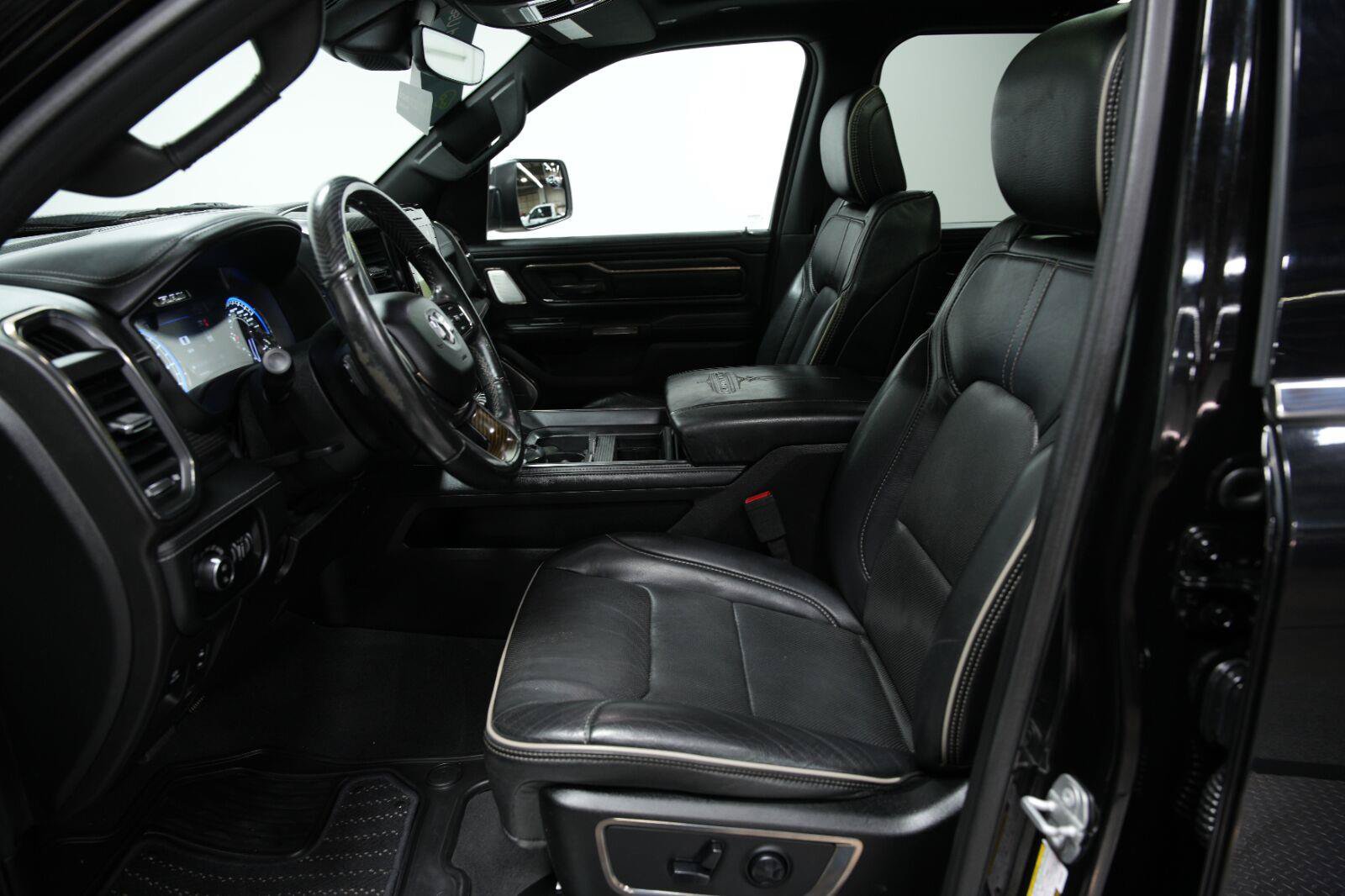 Used 2019 RAM 1500 Limited AWD/4WD image 45