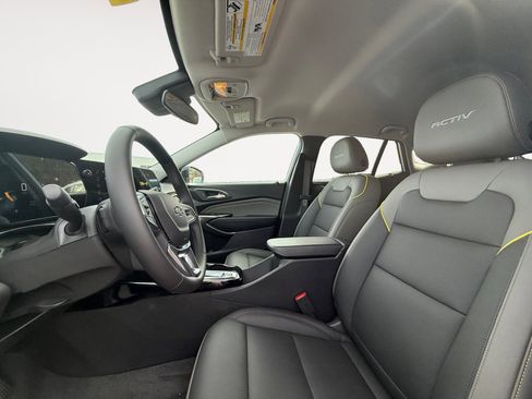 New 2026 Chevrolet Trax ACTIV w/ Driver Confidence Package FWD image 9
