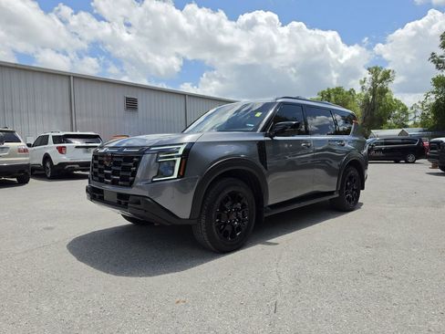 Used 2025 Nissan Armada PRO-4X w/ Pro-4X Premium Package AWD/4WD image 2
