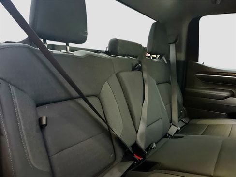 Used 2024 GMC Sierra 1500 Elevation image 27