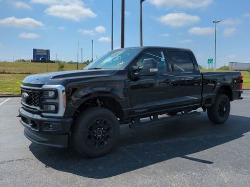 New 2026 Ford F250 Lariat w/ Black Appearance Package image 9