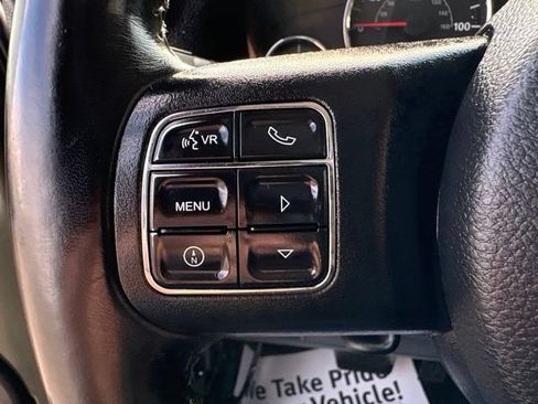 Used 2015 Jeep Wrangler Unlimited Sahara w/ Connectivity Group AWD/4WD image 29