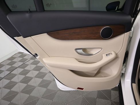 Certified 2022 Mercedes-Benz GLC 300 image 26