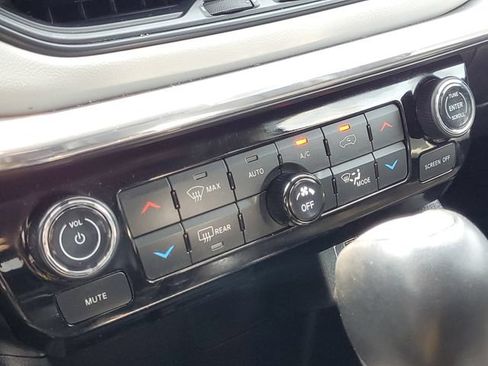 Used 2022 Jeep Compass Limited AWD/4WD image 20
