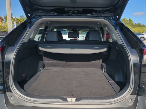 Used 2020 Toyota RAV4 Limited image 11